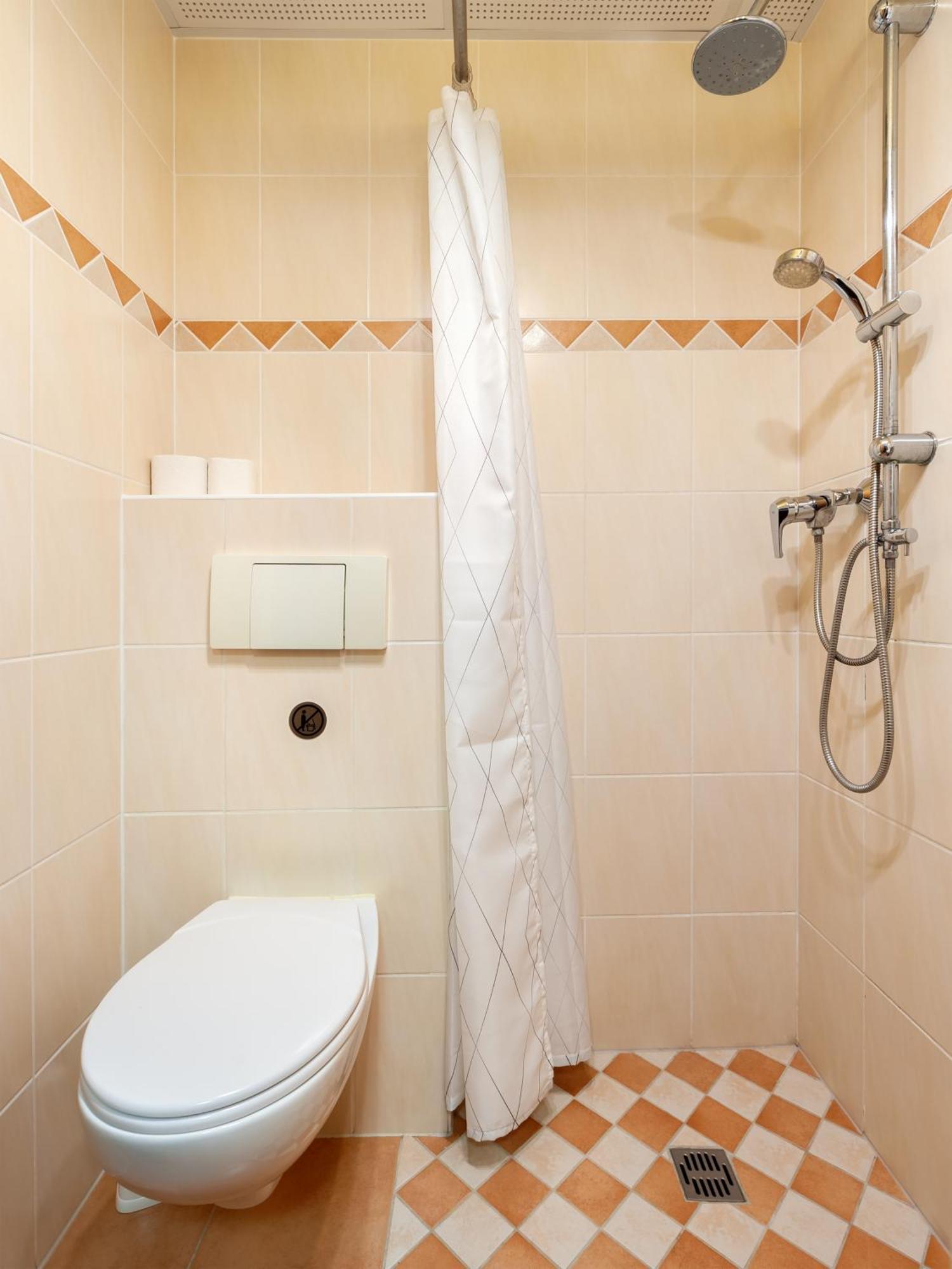 Hotel Haefner Bad Schonborn Quarto foto